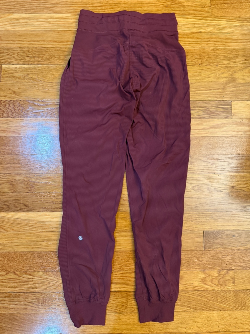 Lululemon Dance Studio Jogger in Dark Red - Size 2 with 28" Inseam - Picture 6 of 7